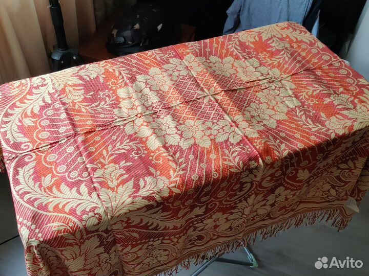 Скатерть винтажная ГДР с бахромой