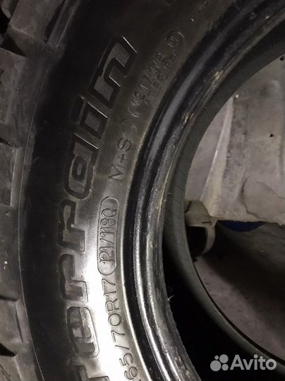 Bfgoodrich Mud-Terrain T/A KM2 265/70 R17 121Q