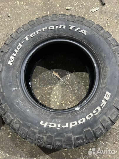 Bfgoodrich Mud-Terrain T/A KM2 265/75 R16