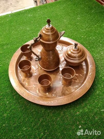 Набор на подносе медь