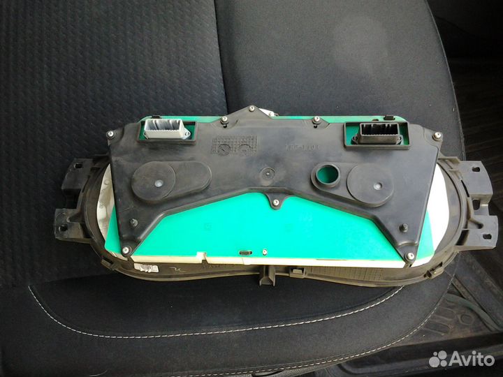 Щиток приборов на Рено Дастер 4x4