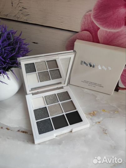 Палетка теней для век