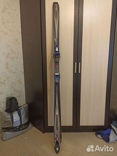 Горнолыжные ботинки+лыжи