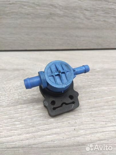 Клапан вентиляции топливного бака Мерседес