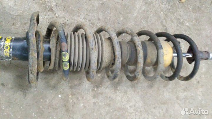 Амортизатор задний Volkswagen Vento 1991-1997