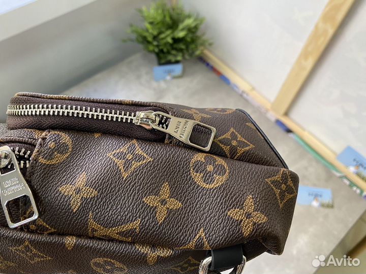 Сумка через плечо Louis Vuitton