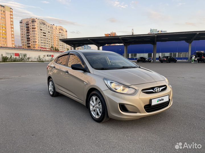 Hyundai Solaris 1.6 AT, 2014, 130 000 км