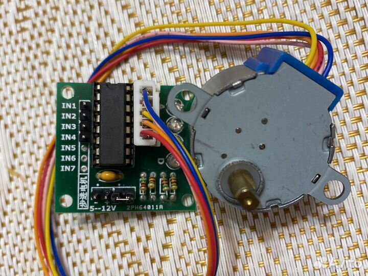 Шаговый двигатель 28BYJ-48 + плата драйвера
