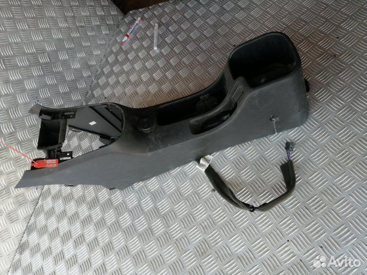 Консоль подлокотник Chevrolet Cruze