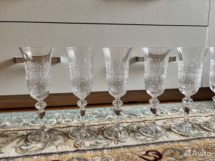 Хрустальные фужеры для шампанского