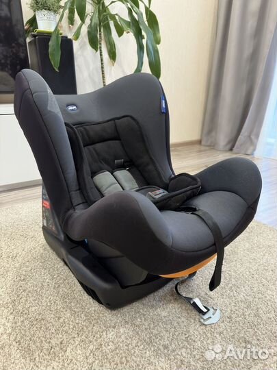 Автокресло Chicco Cosmos