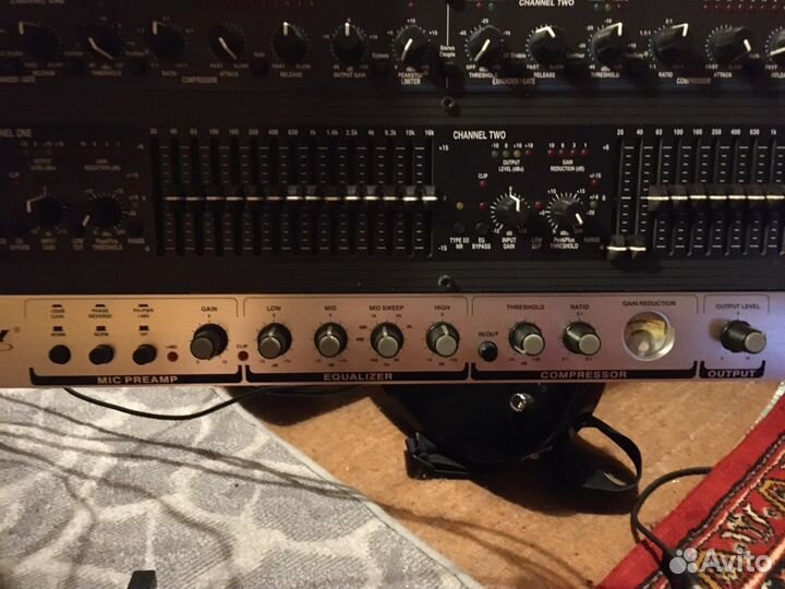 Ламповый микрофонный предусилитель/компрессор