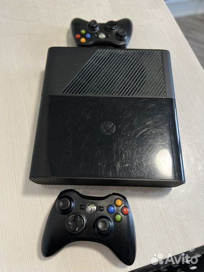 Приставка Xbox 360
