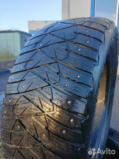 Goodyear Ultragrip 600 215/55 R16 98T