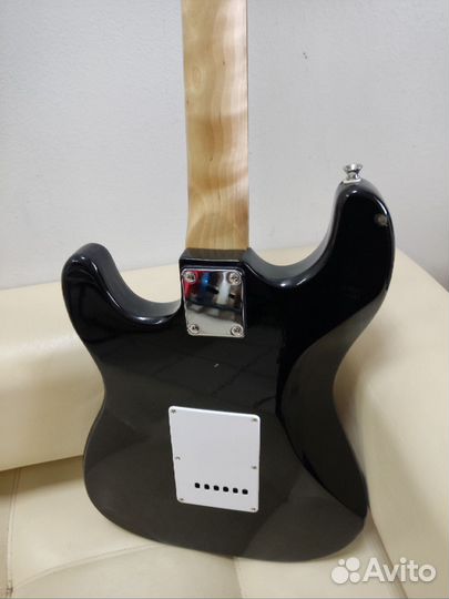 Электрогитара новый стратокастер Rocket