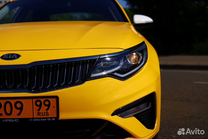 Требуются водители на Автомобили комфорт + класса