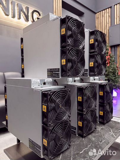 Antminer T21 190th в идеальном состоянии