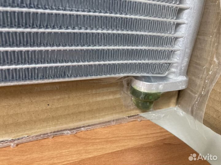 Радиатор кондиционера Форд Эскейп 00