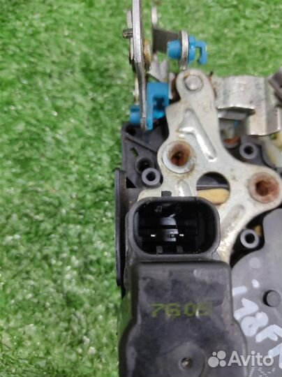 Замок двери передней правой Chevrolet Lacetti 2007