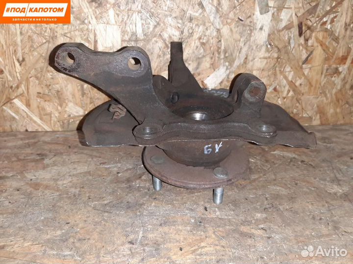 Кулак передний правый Mitsubishi Lancer 9