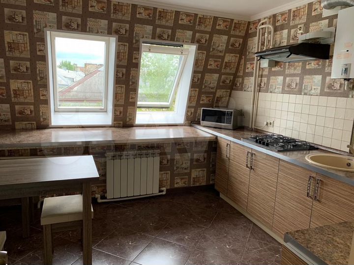 3-к. квартира, 90 м², 6/6 эт.