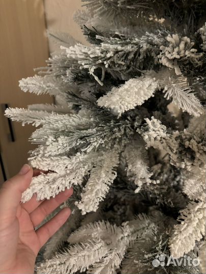 Ель искуственная литая 180