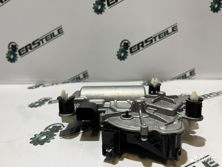 Доводчик крышки багажника Audi A6 C8 2019