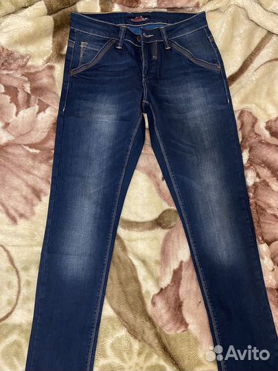 Джинсы a passion play