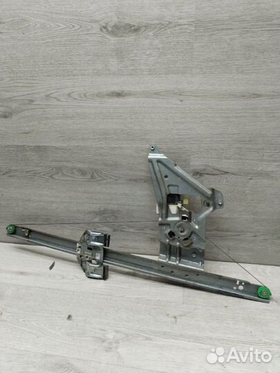 Стеклоподъемник левый Mercedes Sprinter 906 OM651