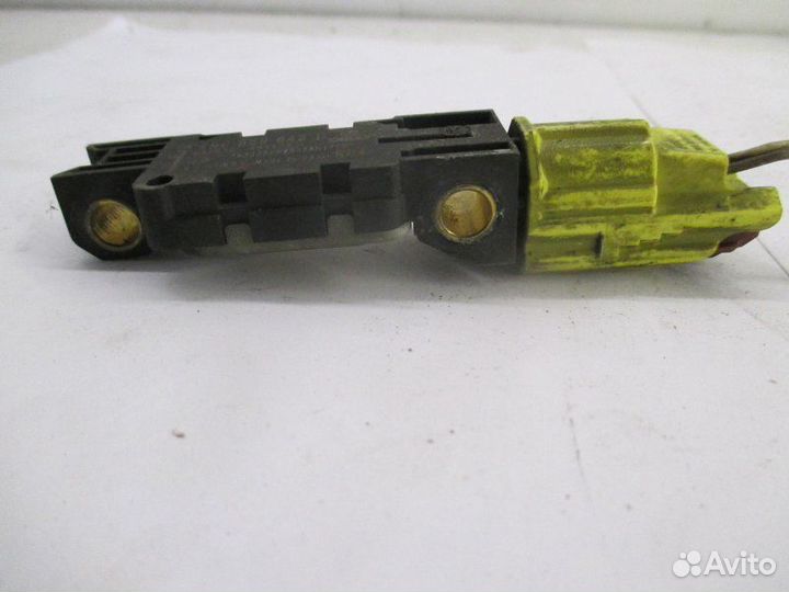 Датчик удара Audi A8 4.2 2007