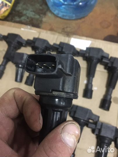 Катушка зажигания mazda 3 ZJ201820