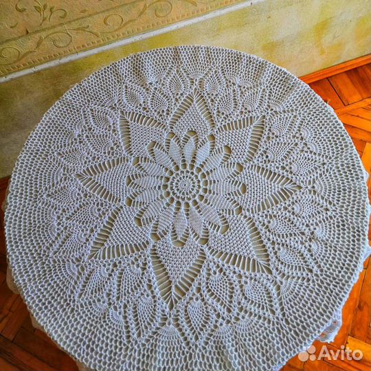 Скатерть ручной работы