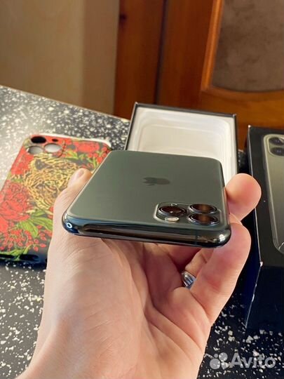 iPhone 11 Pro, 64 ГБ