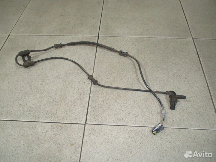 Датчик ABS передний правый Kia Sportage III (SL)