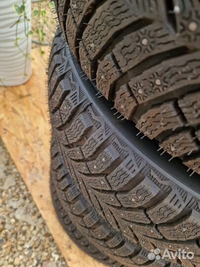 Michelin X-Ice North 4 225/60 R17