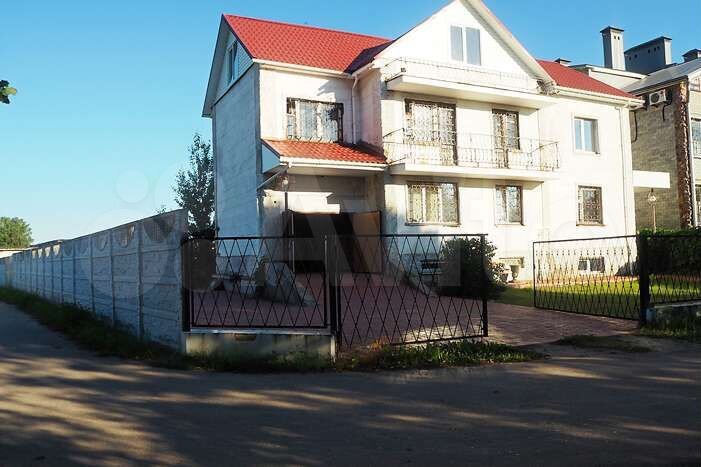 Коттедж 430 м² на участке 11 сот.