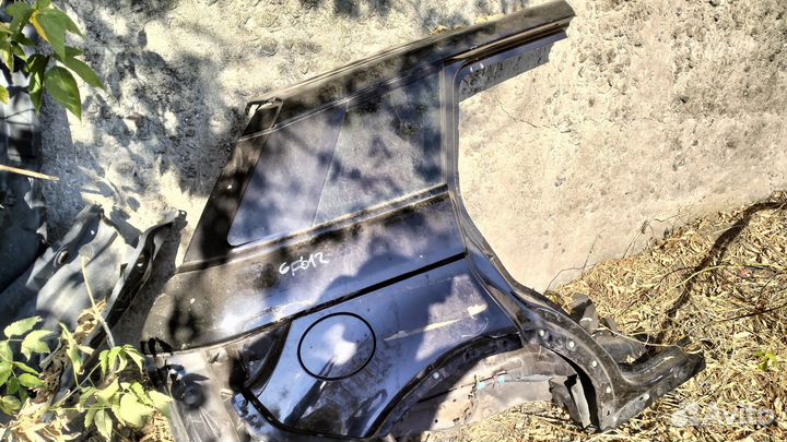 Четверть задняя правая Ренж Ровер Эвок 2014 года