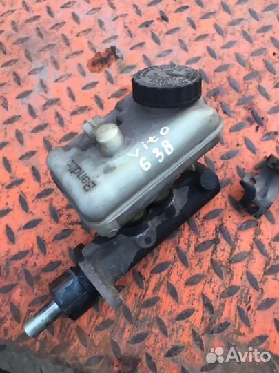 Главный тормозной цилиндр мерседес Vito 638