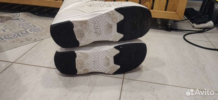 Сноубордические ботинки 43.5