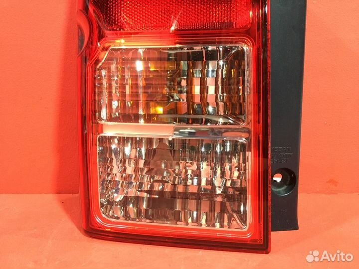 Фонарь задний левый Nissan Pathfinder R51 SUV