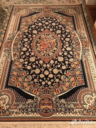 Ковер новый (Иран)