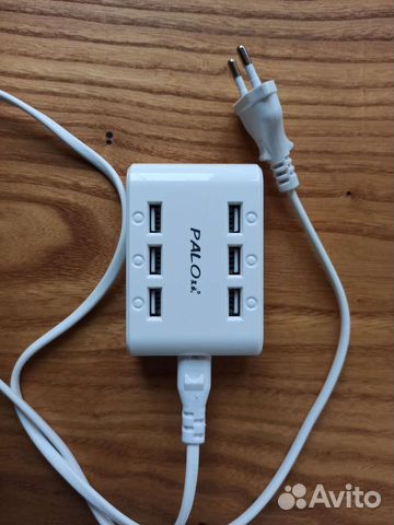 Зарядка на 6 USB новая