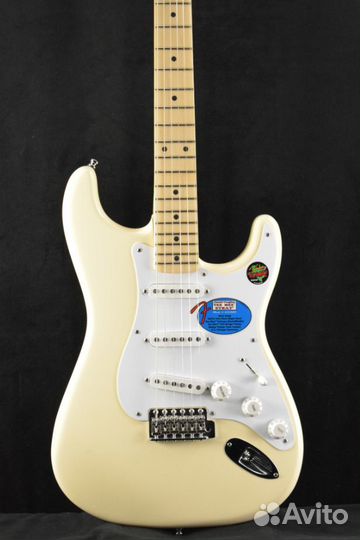 Электрогитара Fender Stratocaster + Аксессуары