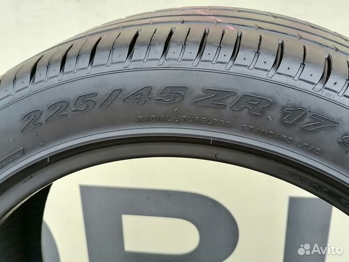 Pirelli P Zero Rosso 225/45 R17