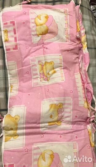 Бортик на детскую кроватку