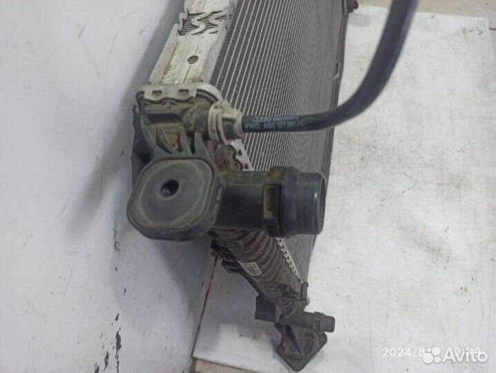 Радиатор охлаждения двигателя Audi A4 A7 A6