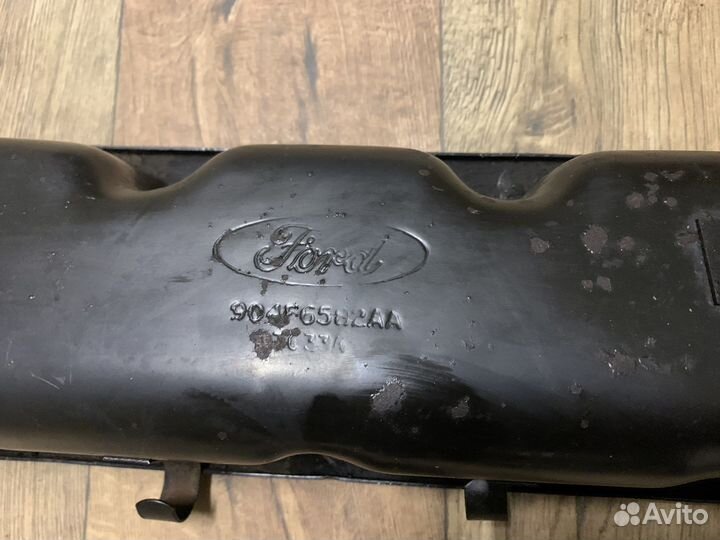 Клапанная крышка Ford Transit 2.5D 1994-2000