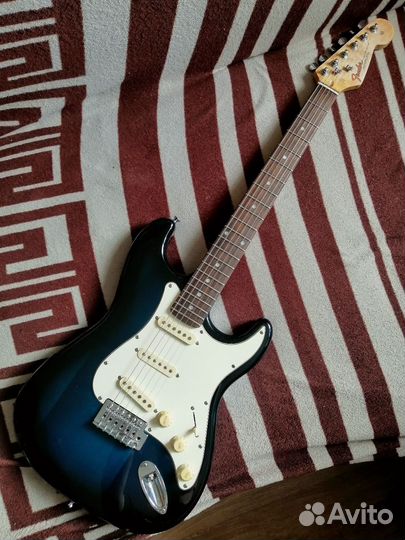 Электрогитара стратокастер с усилителем, комплект