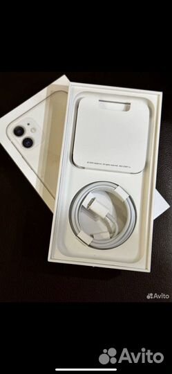 Телефон iPhone 11