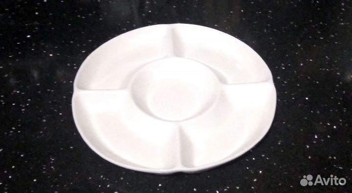 Менажница фарфоровая